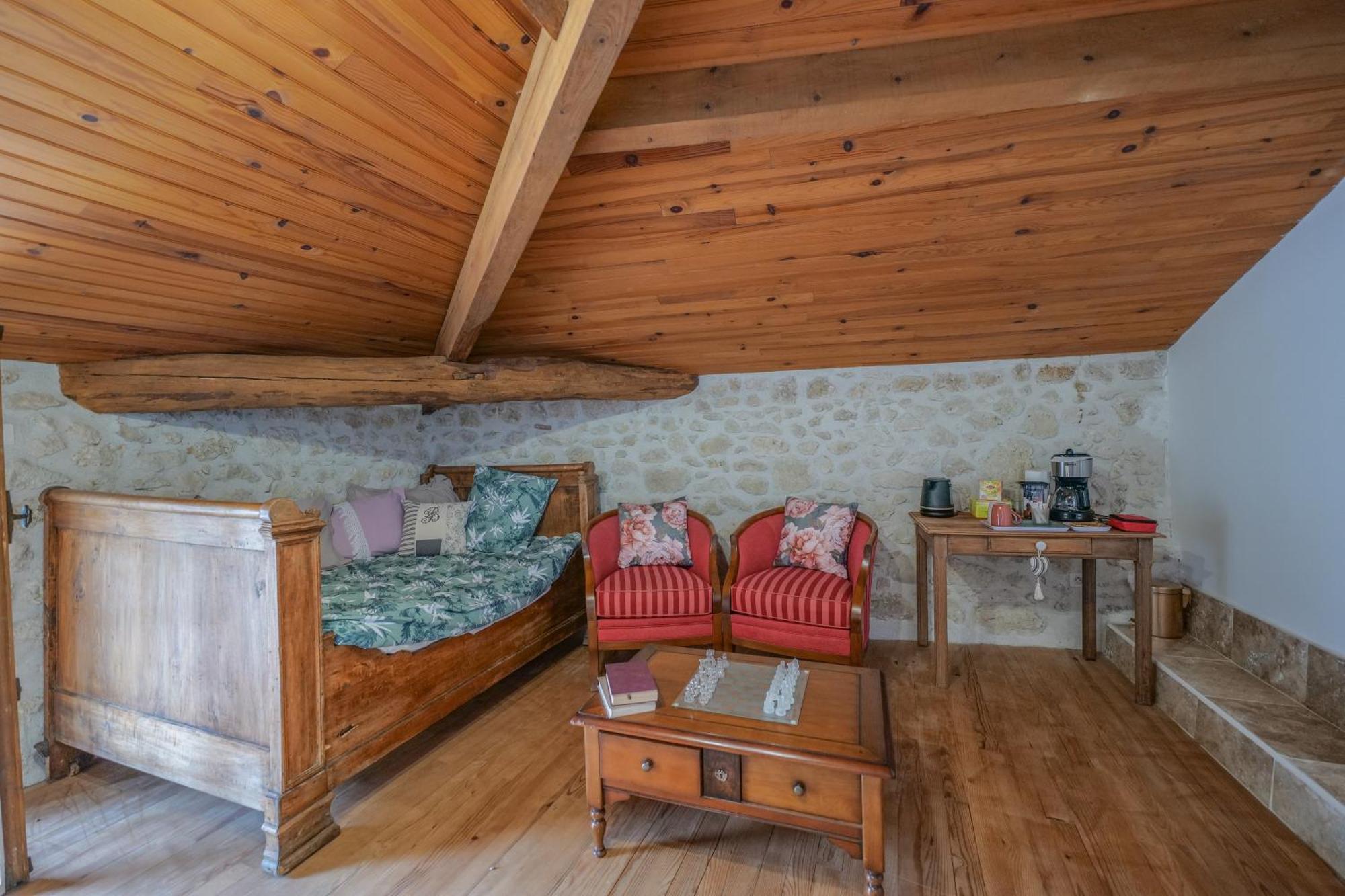Chateau Baleste - Logement 2 Montesquieu  المظهر الخارجي الصورة