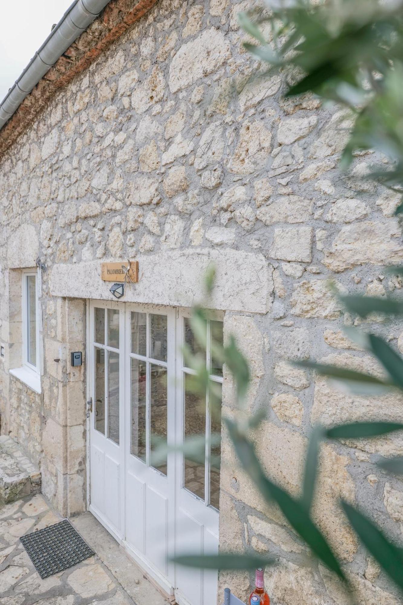 Chateau Baleste - Logement 2 Montesquieu  المظهر الخارجي الصورة