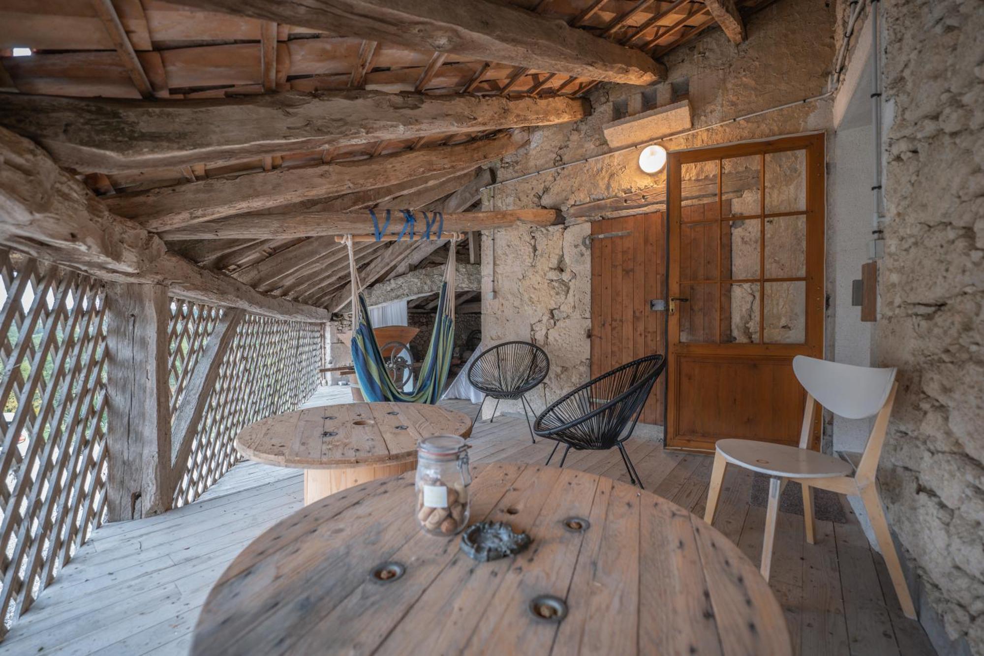 Chateau Baleste - Logement 2 Montesquieu  المظهر الخارجي الصورة